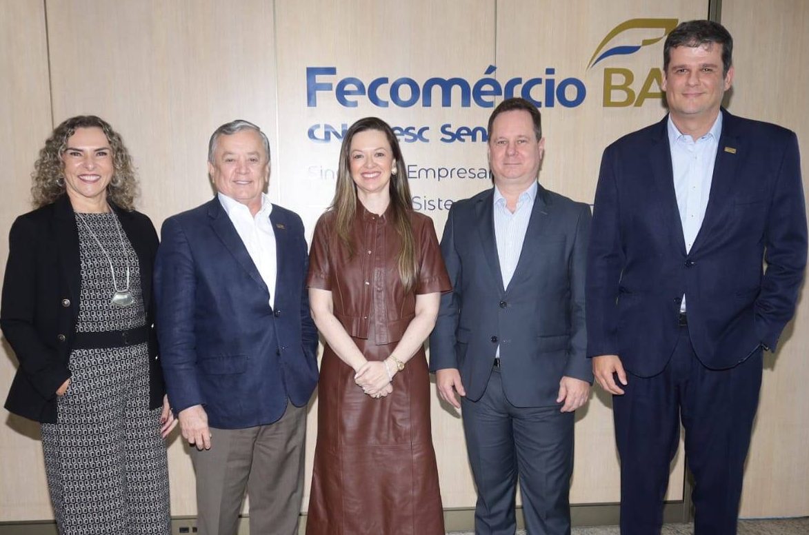 Presidente da ACB, Isabela Suarez, reúne-se com o Sistema Comércio BA Presidente da ACB, Isabela Suarez, reúne-se com o Sistema Comércio BA