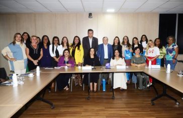 Câmara da Mulher Empresária da Fecomércio BA realiza reunião com foco em fortalecimento feminino e comunicação digital