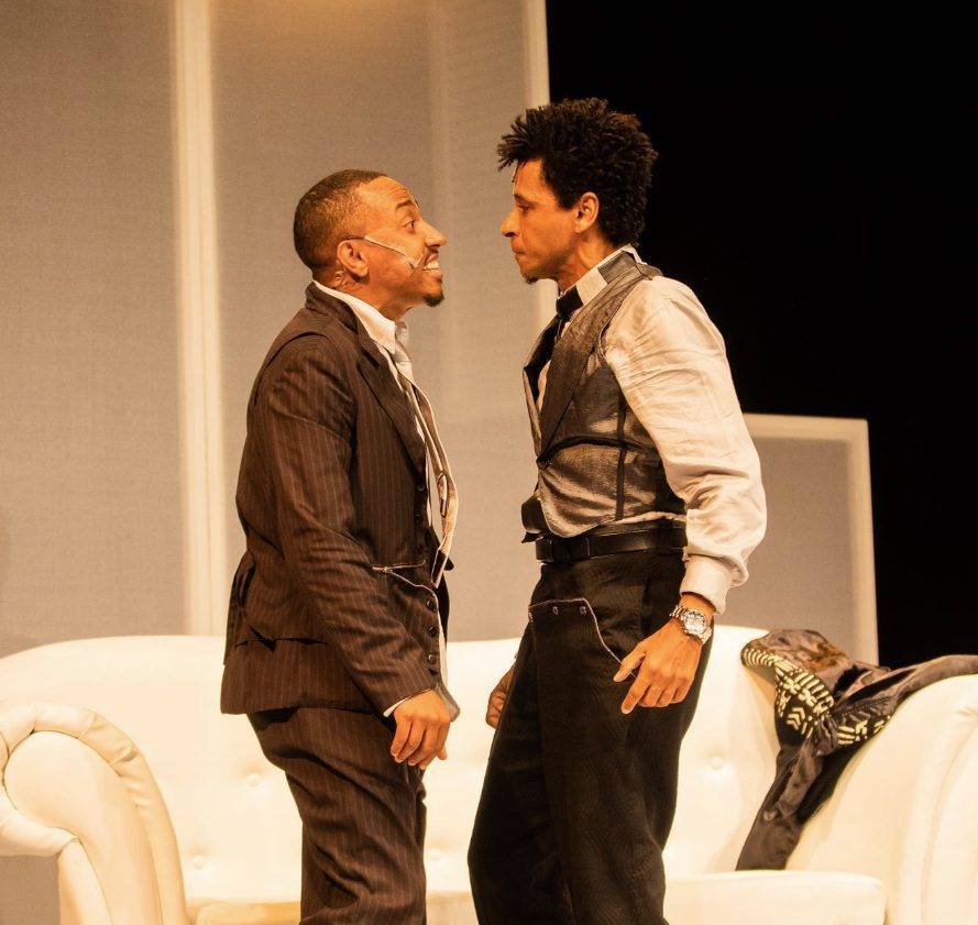 Teatro Sesc Casa do Comércio recebe ‘Namíbia, Não!’ e show temático de Mãeana