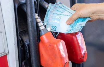 Queda dos combustíveis segura inflação na RMS em 0,51% em maio, avalia Fecomércio BA