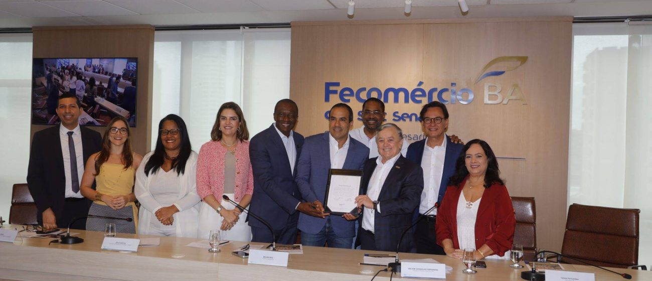 Presidente do Sistema Comércio BA, Kelsor Fernandes, e  prefeito de Salvador, Bruno Reis, lançam programa de incentivo ao empreendedorismo jovem